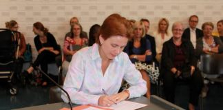 Sharon Hament jongste notaris