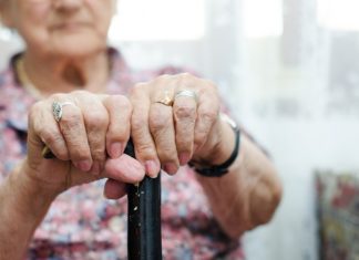 Voorkom financieel misbruik en mishandeling van ouderen ouderenmishandeling-voorkomen